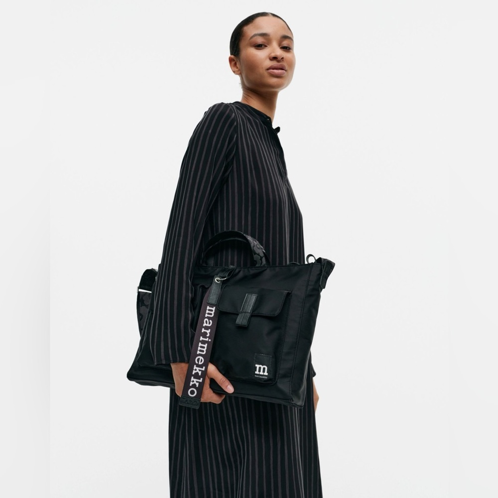 Marimekko Everything Messenger Bag Solid New - Picture 1 of 9